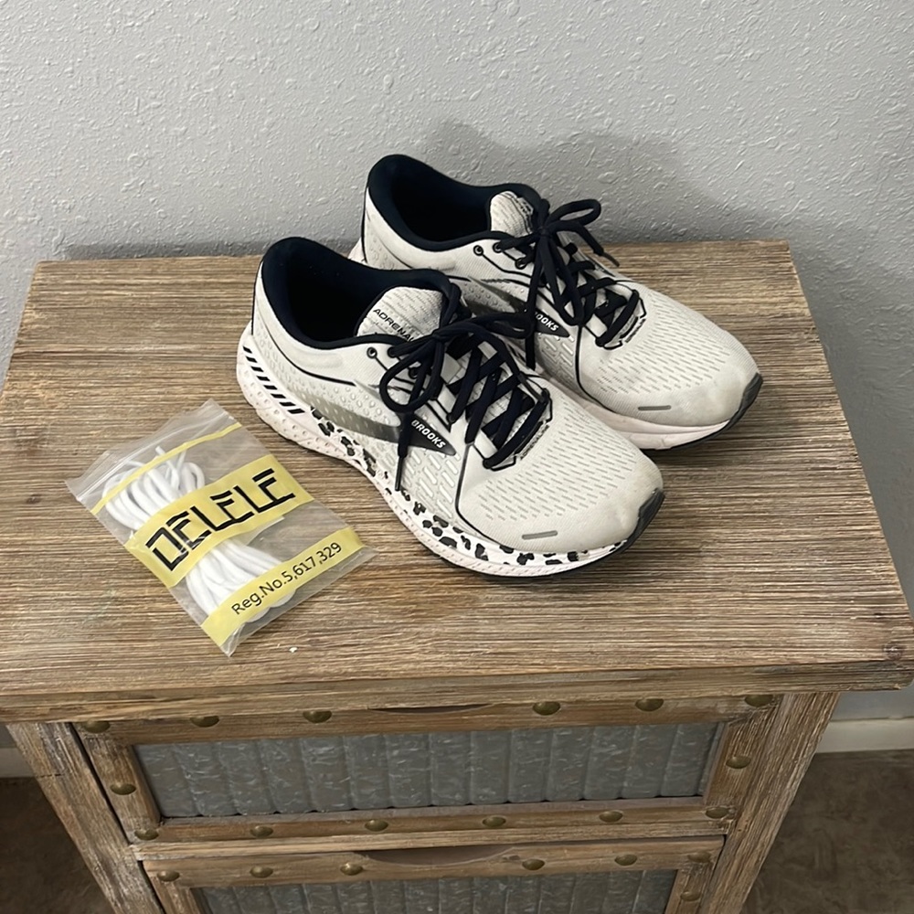 Brooks Adrenaline 21